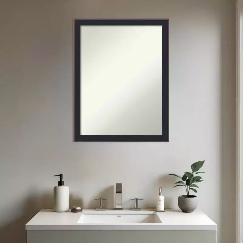 Specchio da parete per bagno Havana in bronzo nero senza cornice smussata