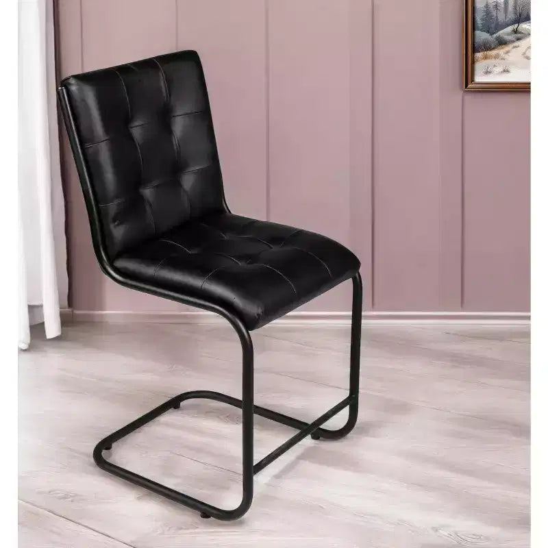 Sedia da pranzo in pelle nera trapuntata